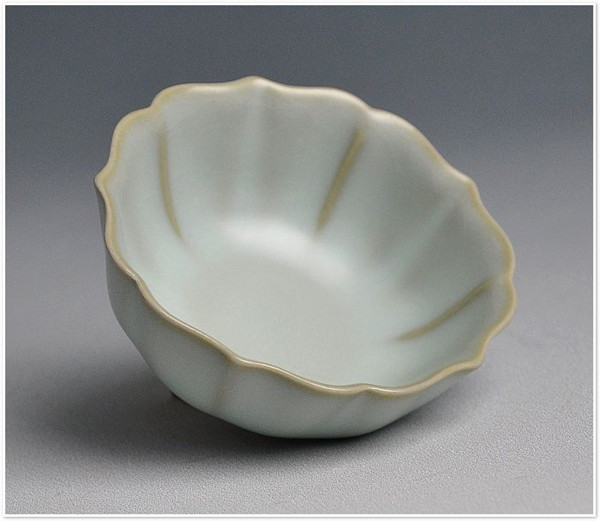 �ğ��ɵĚ���ρ�������G������߀ԭ�Įa(ch��n)Ʒ����ˎ�t��ߜ��Lʯ��Һ������������������x�������岨�s־�����f��&ldquo;��G�m�н�������(n��i)�Ь��ĩ������Ψ���������˷��S���u�������y�á�&rdquo;�������ƺ���Щì��֮̎��ǰ��&ldquo;����&rdquo;�������fҲ�п���&ldquo;���u&rdquo;�ġ��m�����������gҲ��˽��������Փ���ǲ��ϵ����C֮Ŀǰ��������֮�������x���f����Ҫ��һ�c�ۿ�����