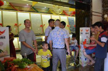 ���M(j��n)�v | ��ƽ������(qi��ng)�մ�׌���õ��ˣ�