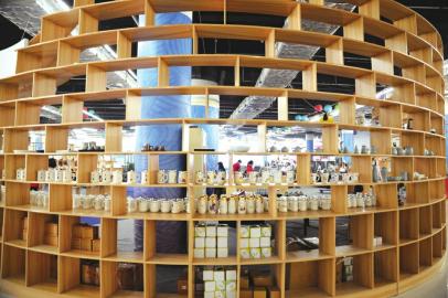 �R���մɵ���������������մ�